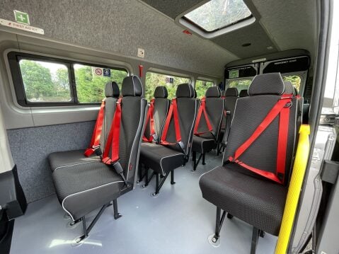 Peugeot Boxer BLUEHDI 440 L4 17 SEAT LIGHTWEIGHT MINIBUS Non D1 with Parking sensors EURO 6
