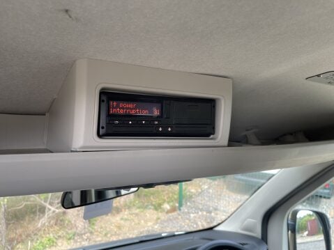 Peugeot Boxer BLUEHDI 440 L4 17 SEAT LIGHTWEIGHT MINIBUS Non D1 with Parking sensors EURO 32