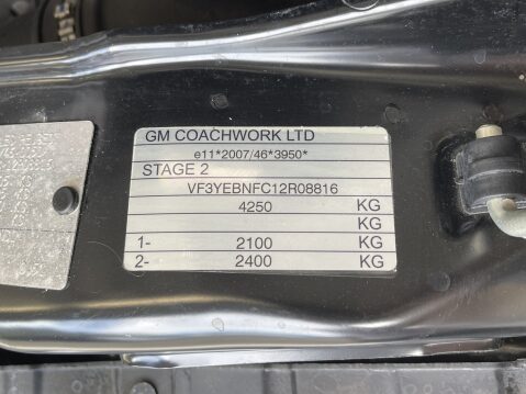 Peugeot Boxer BLUEHDI 440 L4 17 SEAT LIGHTWEIGHT MINIBUS Non D1 with Parking sensors EURO 34