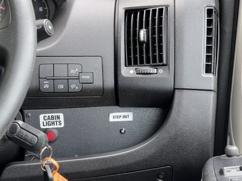 Peugeot Boxer BLUEHDI 435 L3H2 17 SEAT MINIBUS NON-D1 LIGHTWEIGHT A/C NAV RAMP SENSORS E6 32