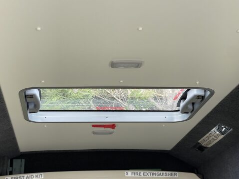 Peugeot Boxer BLUEHDI 435 L3H2 17 SEAT NON D1 MINIBUS WITH AC NAV CRUISE SENSORS TOWBAR 39