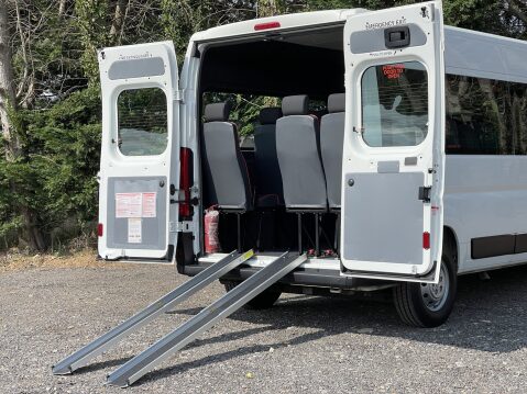 Peugeot Boxer BLUEHDI 435 L3H2 17 SEAT NON D1 MINIBUS WITH TELESCOPIC RAMPS & SENSORS, E6 3