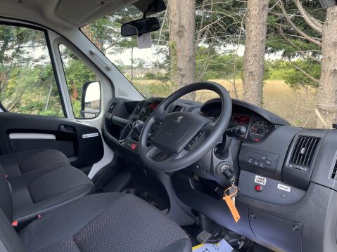 Peugeot Boxer BLUEHDI 435 L3H2 17 SEAT NON D1 MINIBUS WITH TELESCOPIC RAMPS & SENSORS, E6 20