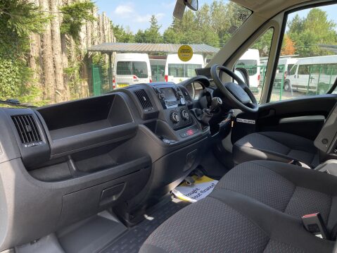 Peugeot Boxer BLUEHDI 435 L3H2 17 SEAT NON D1 MINIBUS with AC, REAR CAM Sat Nav Sensors. 30
