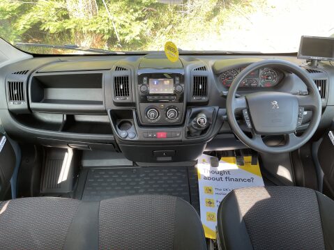 Peugeot Boxer BLUEHDI 435 L3H2 17 SEAT NON D1 MINIBUS with AC, REAR CAM Sat Nav Sensors. 4