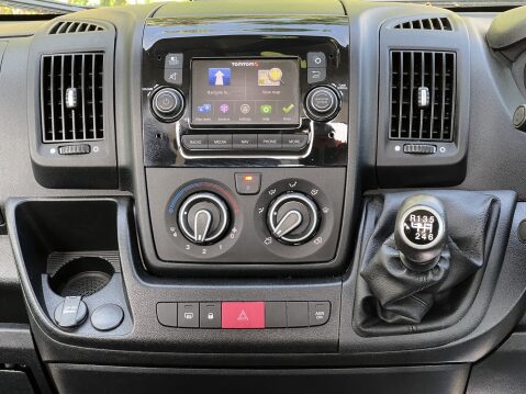 Peugeot Boxer BLUEHDI 435 L3H2 17 SEAT NON D1 MINIBUS with AC, REAR CAM Sat Nav Sensors. 7