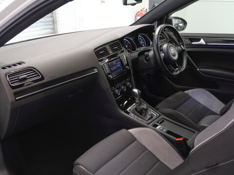 Volkswagen Golf 2.0 TSI BlueMotion Tech R DSG 4Motion Euro 6 (s/s) 3dr 42