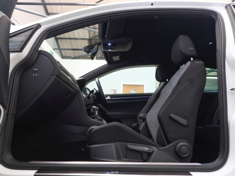Volkswagen Golf 2.0 TSI BlueMotion Tech R DSG 4Motion Euro 6 (s/s) 3dr 45