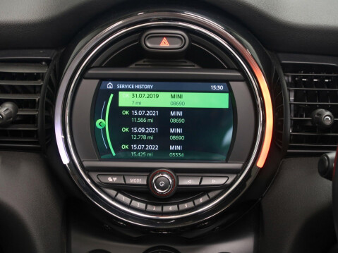 Mini Convertible 2.0 Cooper S Sport Steptronic Euro 6 (s/s) 2dr 39