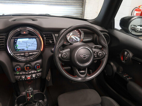 Mini Convertible 2.0 Cooper S Sport Steptronic Euro 6 (s/s) 2dr 49
