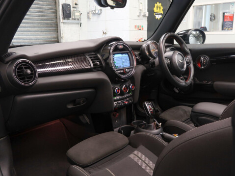 Mini Convertible 2.0 Cooper S Sport Steptronic Euro 6 (s/s) 2dr 56
