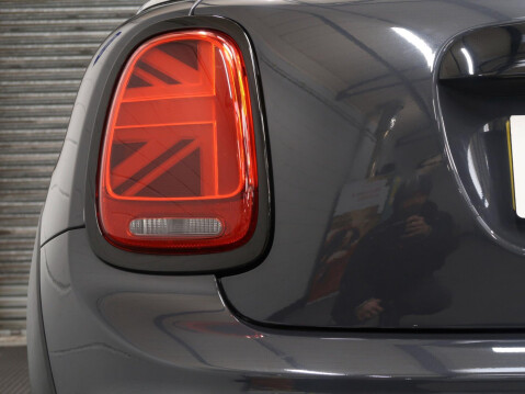 Mini Convertible 2.0 Cooper S Sport Steptronic Euro 6 (s/s) 2dr 81