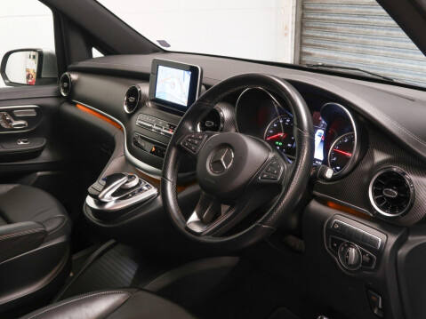 Mercedes-Benz V Class 2.0 V300d AMG Line G-Tronic+ Euro 6 (s/s) 5dr XLWB 13