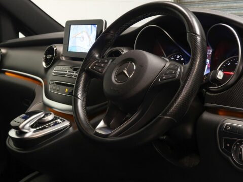 Mercedes-Benz V Class 2.0 V300d AMG Line G-Tronic+ Euro 6 (s/s) 5dr XLWB 27