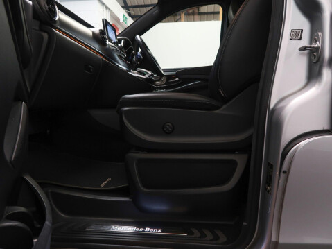 Mercedes-Benz V Class 2.0 V300d AMG Line G-Tronic+ Euro 6 (s/s) 5dr XLWB 60