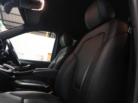 Mercedes-Benz V Class 2.0 V300d AMG Line G-Tronic+ Euro 6 (s/s) 5dr XLWB 61