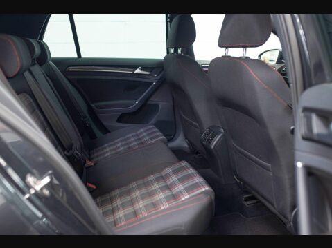 Volkswagen Golf 2.0 TSI BlueMotion Tech GTI Performance Euro 6 (s/s) 5dr 27
