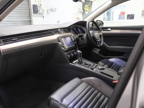 Volkswagen Passat 2.0 BiTDI BlueMotion Tech GT DSG 4Motion Euro 6 (s/s) 5dr 38