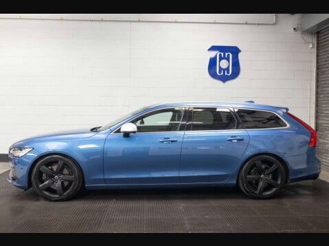 Volvo V90 2.0 D5 PowerPulse R-Design Auto AWD Euro 6 (s/s) 5dr 4