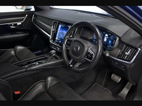 Volvo V90 2.0 D5 PowerPulse R-Design Auto AWD Euro 6 (s/s) 5dr 12