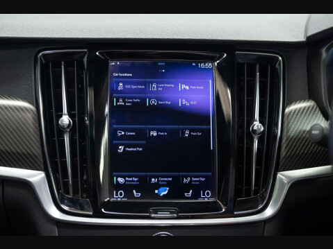 Volvo V90 2.0 D5 PowerPulse R-Design Auto AWD Euro 6 (s/s) 5dr 28