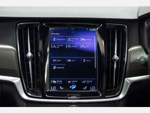 Volvo V90 2.0 D5 PowerPulse R-Design Auto AWD Euro 6 (s/s) 5dr 28