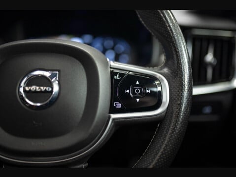Volvo V90 2.0 D5 PowerPulse R-Design Auto AWD Euro 6 (s/s) 5dr 48