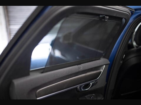 Volvo V90 2.0 D5 PowerPulse R-Design Auto AWD Euro 6 (s/s) 5dr 52