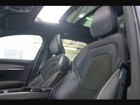 Volvo V90 2.0 D5 PowerPulse R-Design Auto AWD Euro 6 (s/s) 5dr 55