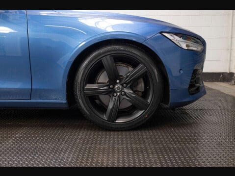 Volvo V90 2.0 D5 PowerPulse R-Design Auto AWD Euro 6 (s/s) 5dr 69