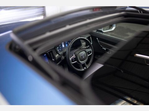 Volvo V90 2.0 D5 PowerPulse R-Design Auto AWD Euro 6 (s/s) 5dr 64