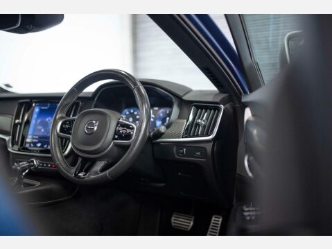 Volvo V90 2.0 D5 PowerPulse R-Design Auto AWD Euro 6 (s/s) 5dr 24