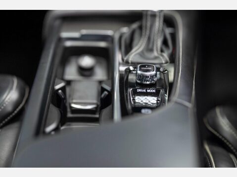 Volvo V90 2.0 D5 PowerPulse R-Design Auto AWD Euro 6 (s/s) 5dr 43