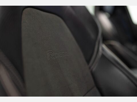 Volvo V90 2.0 D5 PowerPulse R-Design Auto AWD Euro 6 (s/s) 5dr 22