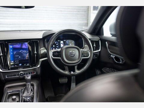 Volvo V90 2.0 D5 PowerPulse R-Design Auto AWD Euro 6 (s/s) 5dr 44