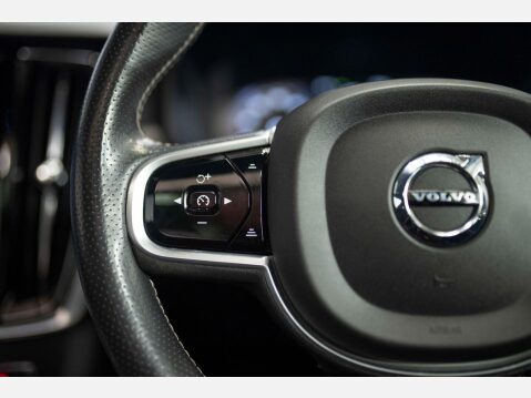 Volvo V90 2.0 D5 PowerPulse R-Design Auto AWD Euro 6 (s/s) 5dr 47