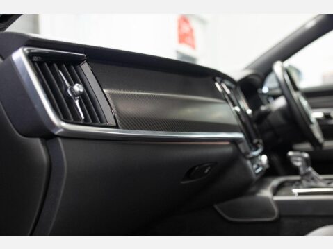Volvo V90 2.0 D5 PowerPulse R-Design Auto AWD Euro 6 (s/s) 5dr 56