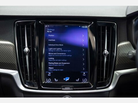Volvo V90 2.0 D5 PowerPulse R-Design Auto AWD Euro 6 (s/s) 5dr 31