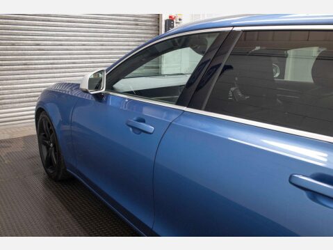 Volvo V90 2.0 D5 PowerPulse R-Design Auto AWD Euro 6 (s/s) 5dr 79