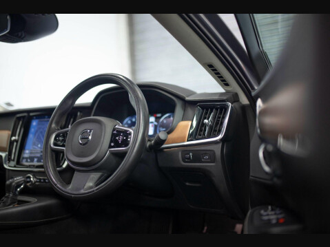 Volvo S90 2.0 D4 Inscription Pro Auto Euro 6 (s/s) 4dr 24