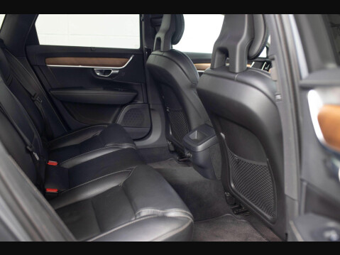 Volvo S90 2.0 D4 Inscription Pro Auto Euro 6 (s/s) 4dr 27