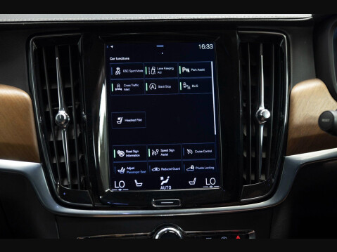 Volvo S90 2.0 D4 Inscription Pro Auto Euro 6 (s/s) 4dr 38
