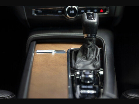 Volvo S90 2.0 D4 Inscription Pro Auto Euro 6 (s/s) 4dr 43