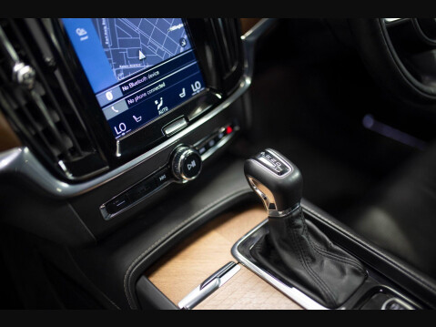 Volvo S90 2.0 D4 Inscription Pro Auto Euro 6 (s/s) 4dr 61