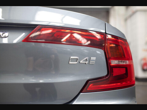 Volvo S90 2.0 D4 Inscription Pro Auto Euro 6 (s/s) 4dr 72