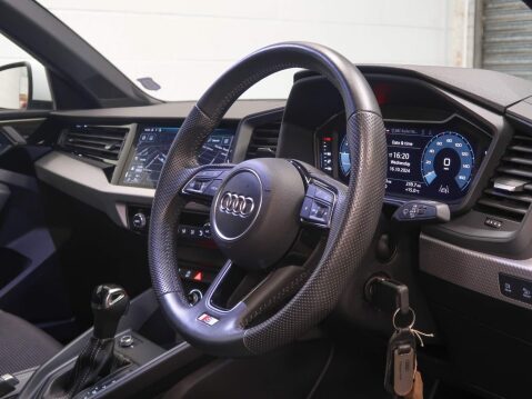 Audi A1 1.0 TFSI 30 S line Sportback S Tronic Euro 6 (s/s) 5dr 22