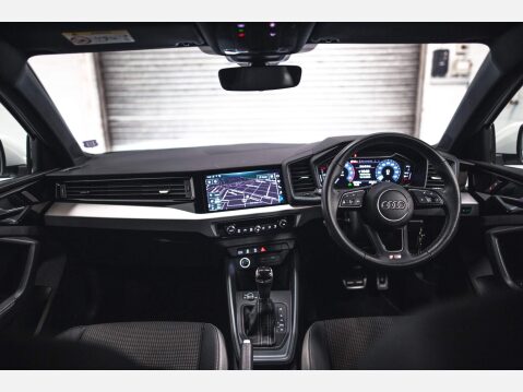 Audi A1 1.0 TFSI 30 S line Sportback S Tronic Euro 6 (s/s) 5dr 2