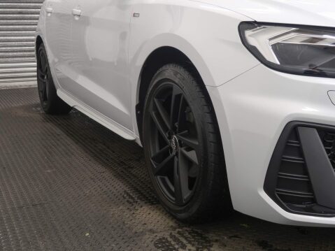 Audi A1 1.0 TFSI 30 S line Sportback S Tronic Euro 6 (s/s) 5dr 86