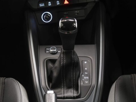 Audi A1 1.0 TFSI 30 S line Sportback S Tronic Euro 6 (s/s) 5dr 42