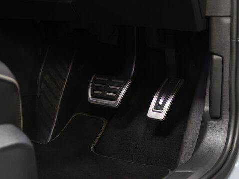 Volkswagen Golf 2.0 TDI R-Line DSG Euro 6 (s/s) 5dr 18